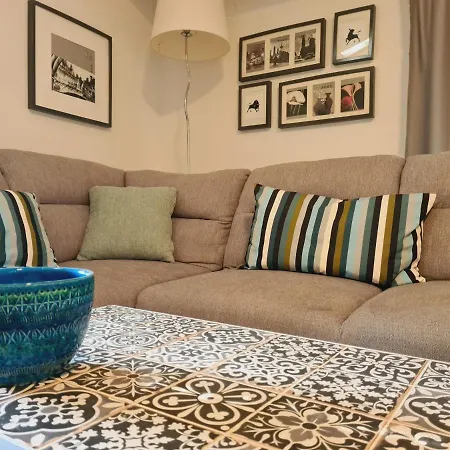 Navigare Apartment